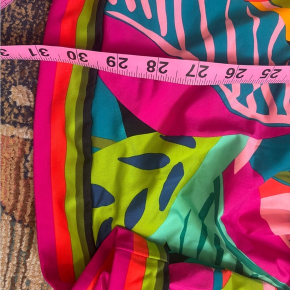 TRINA TURK Women's Rainforest Drape Sleeve Tunic Swim Cover-up Swimsuit Medium - Picture 5 of 5